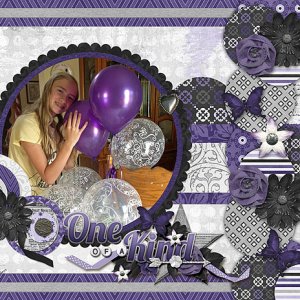 August Calendar Topper