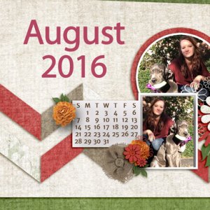 August Desktop Calendar