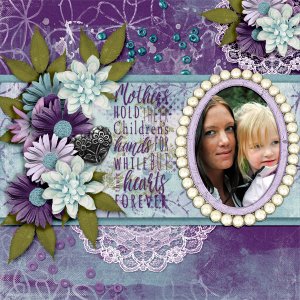 Mothers-hold-hearts