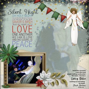 Silent Night-Living Statue