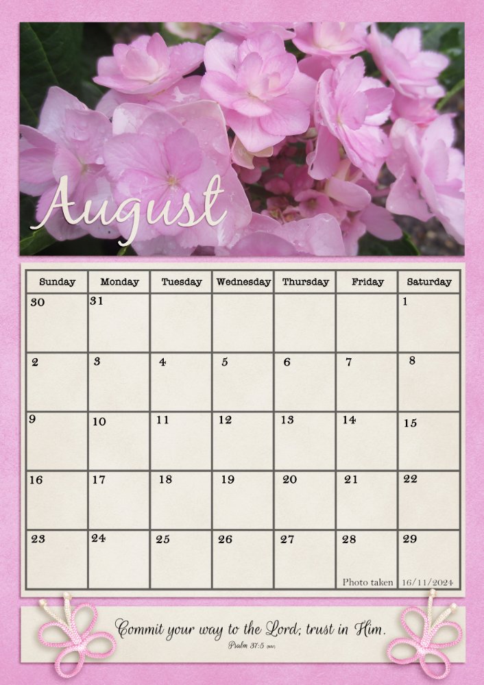 August calendar page 2026