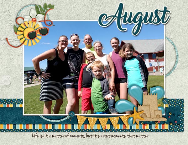 August Calendar Topper
