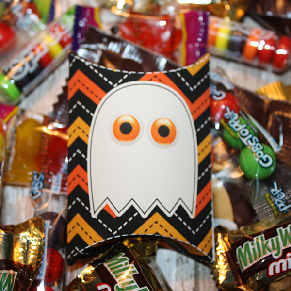 Spooktacular Halloween Treat pillow boxes