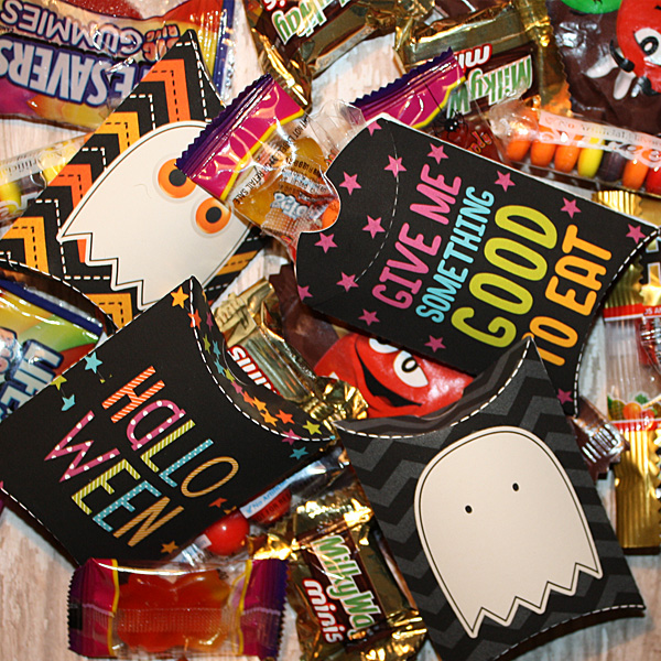 Spooktacular Halloween Treat pillow boxes