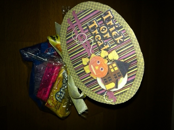 Trick or Treat Topper
